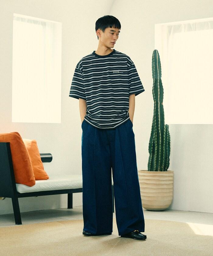 BASIC標誌刺繡T恤條紋/一點刺繡條紋T恤/短袖