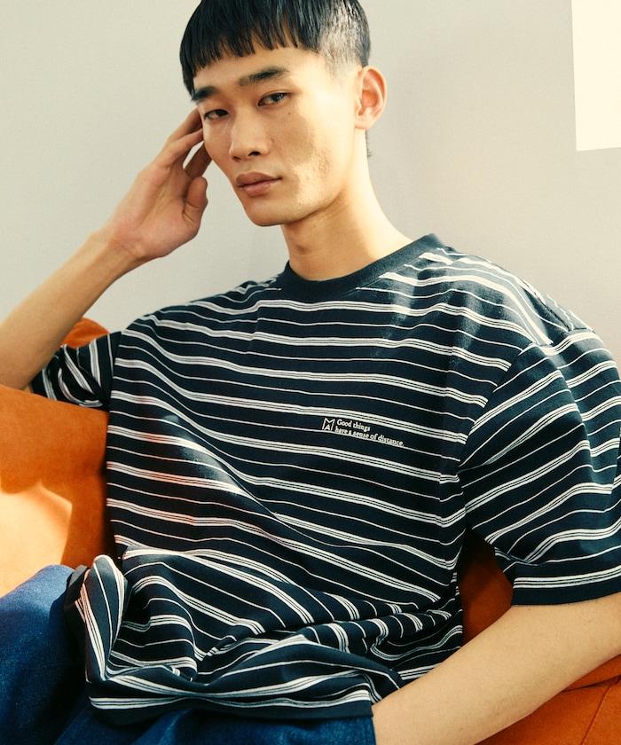 BASIC標誌刺繡T恤條紋/一點刺繡條紋T恤/短袖