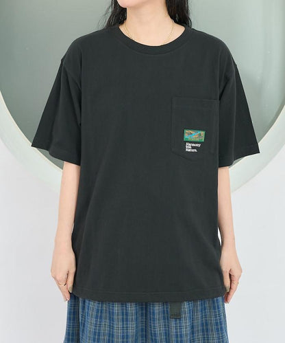 聯名下襬織帶口袋T恤