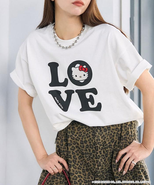 "HELLO KITTY/《Hello Kitty》" LOVE Logo T恤