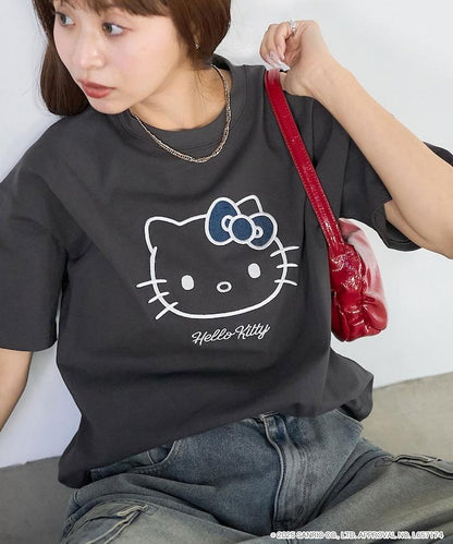 "HELLO KITTY/《Hello Kitty》" 異素材蝴蝶結T恤 限定推出