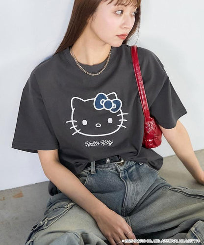 "HELLO KITTY/《Hello Kitty》" 異素材蝴蝶結T恤 限定推出