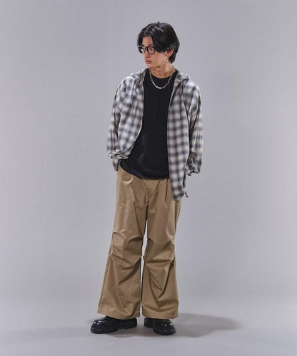 打褶寬鬆斜紋褲