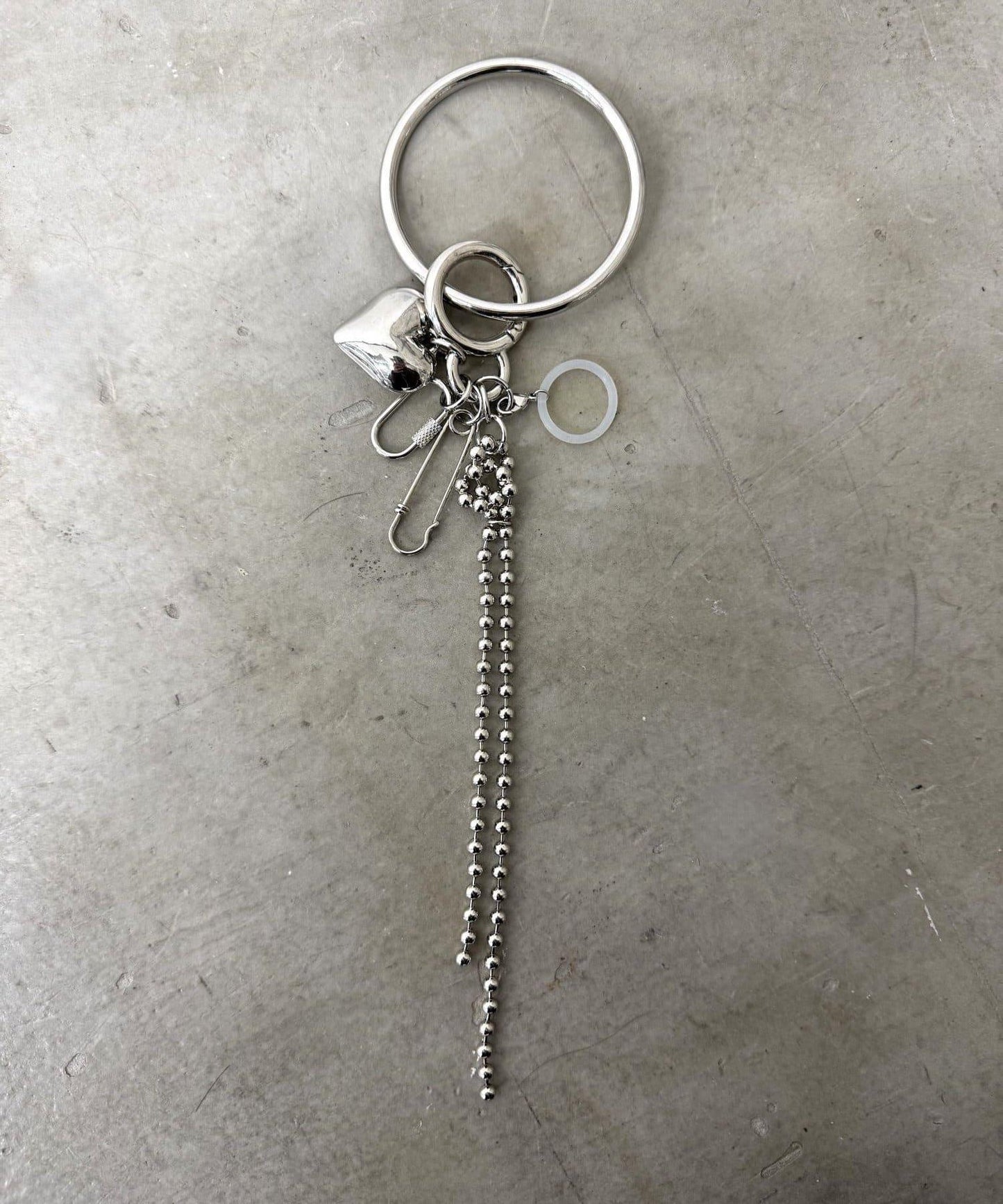 《網紅Utaha企劃》帶迷你心形吊墜的大圓環吊墜