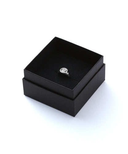 《AVIREXby J.H.M CO.，LTD. 》"VARSITY" SIGNATURE RING / "校園風" 簽名戒指 / "バーシティ"