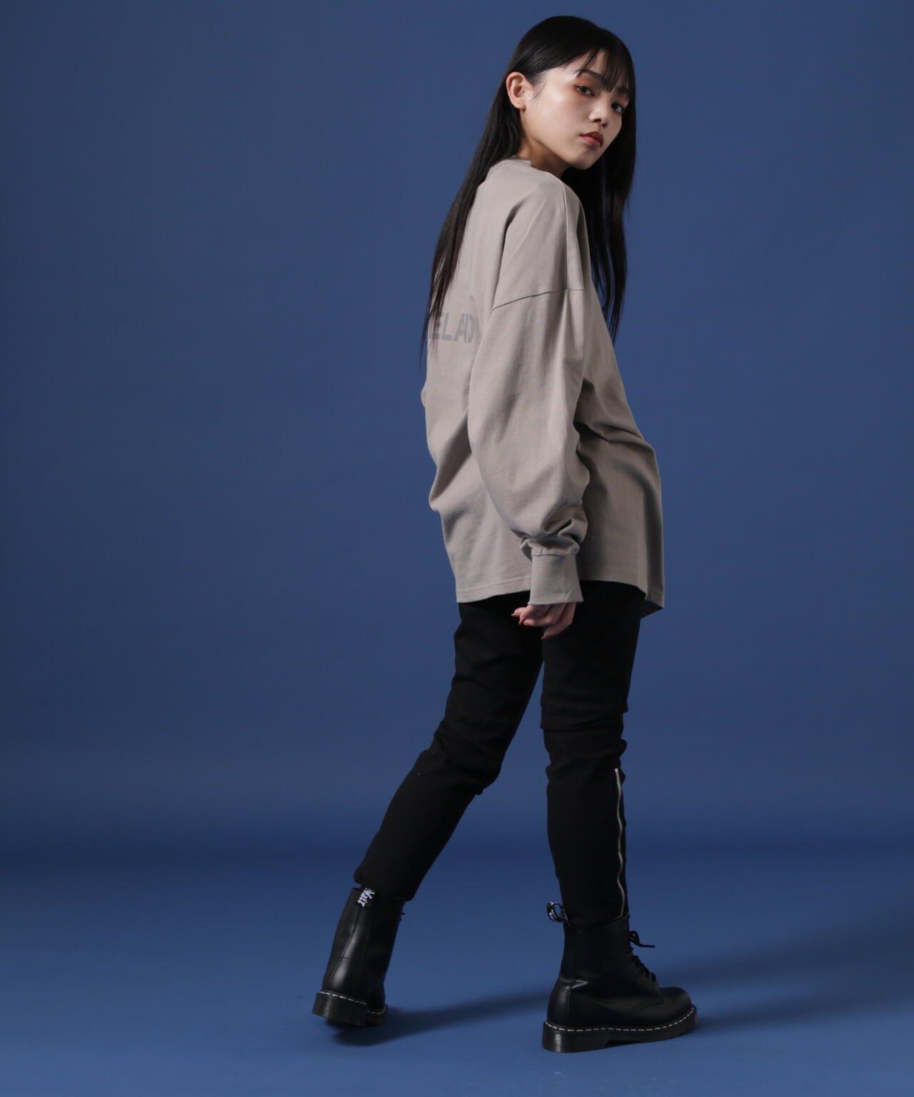 【&DEPOT限定】白色土地/LOGO圖案長袖T-shirt