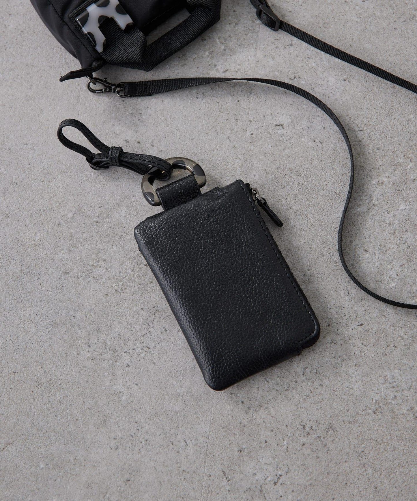 《真皮》D零件縱向皮套/掛包飾品