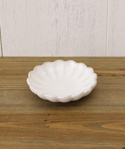 菊小皿9cm