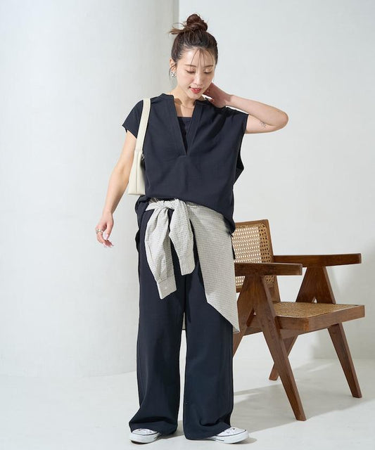 V領法式短袖褲裝套裝(T恤衫·休閒褲)