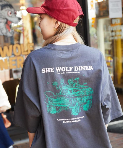 SHE WOLF DINER×FREAK'S STORE/海狼餐廳 聯名 大尺寸 後背印花T恤/CAR