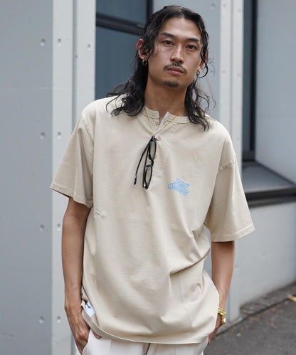 HENLEY T恤“縫紉機”