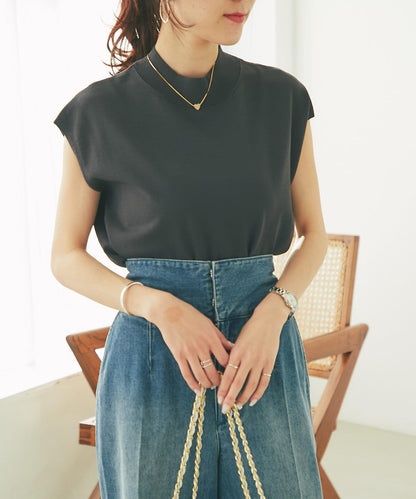 【名品・防紫外線・接觸冷感】冰涼觸感防曬高領法蘭絨衫