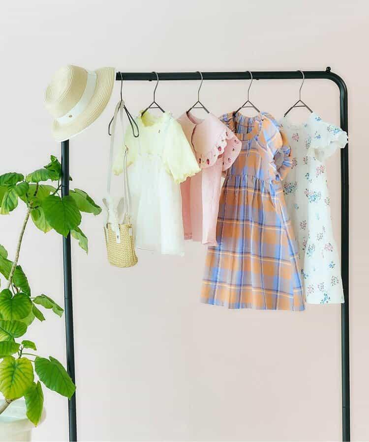 花朵刺繡拼接蕾絲上衣