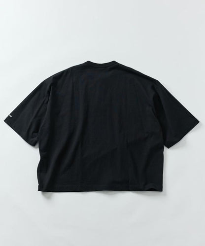 寬鬆剪裁 一點刺繡 圓領T恤/寬鬆剪裁