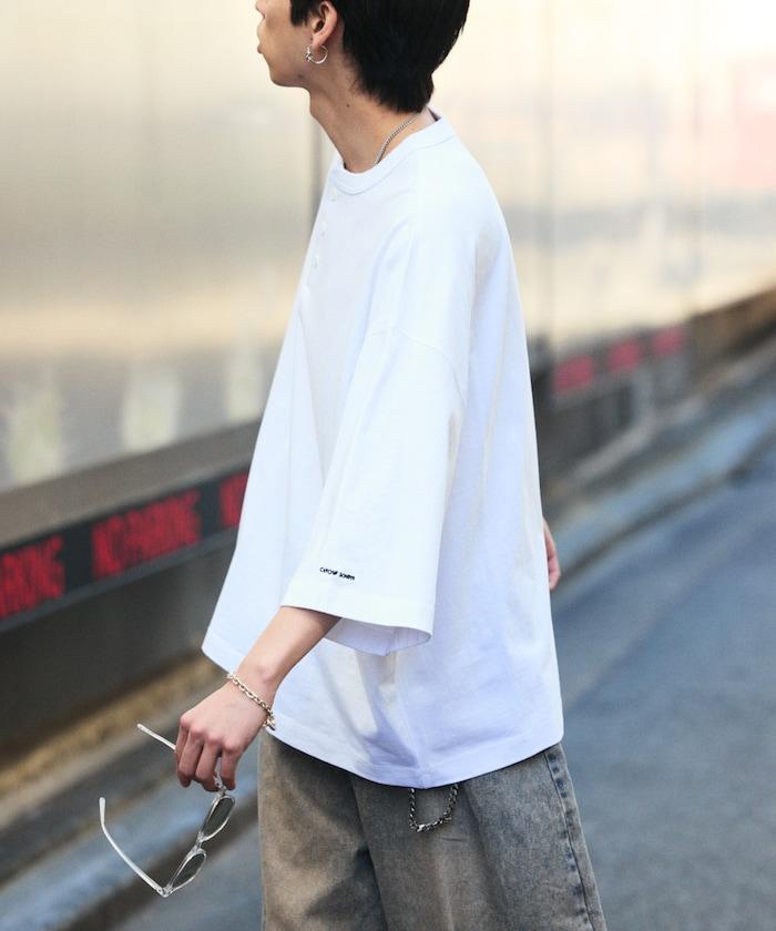 寬鬆剪裁 一點刺繡 圓領T恤/寬鬆剪裁