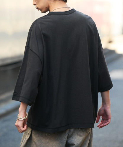 寬鬆剪裁 一點刺繡 圓領T恤/寬鬆剪裁