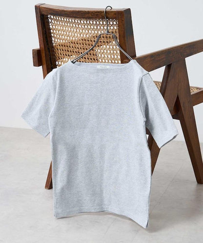 一點刺繡 短袖緊身巴士克襯衫