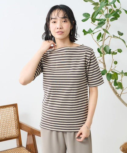 一點刺繡 短袖緊身巴士克襯衫