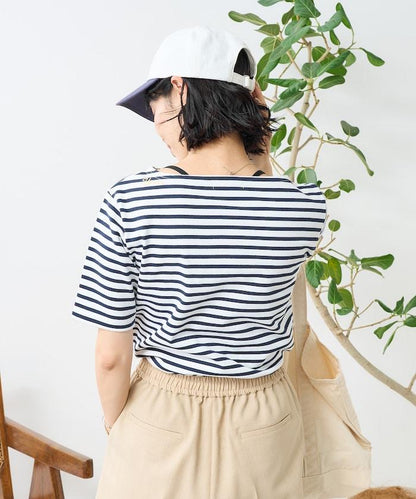 一點刺繡 短袖緊身巴士克襯衫