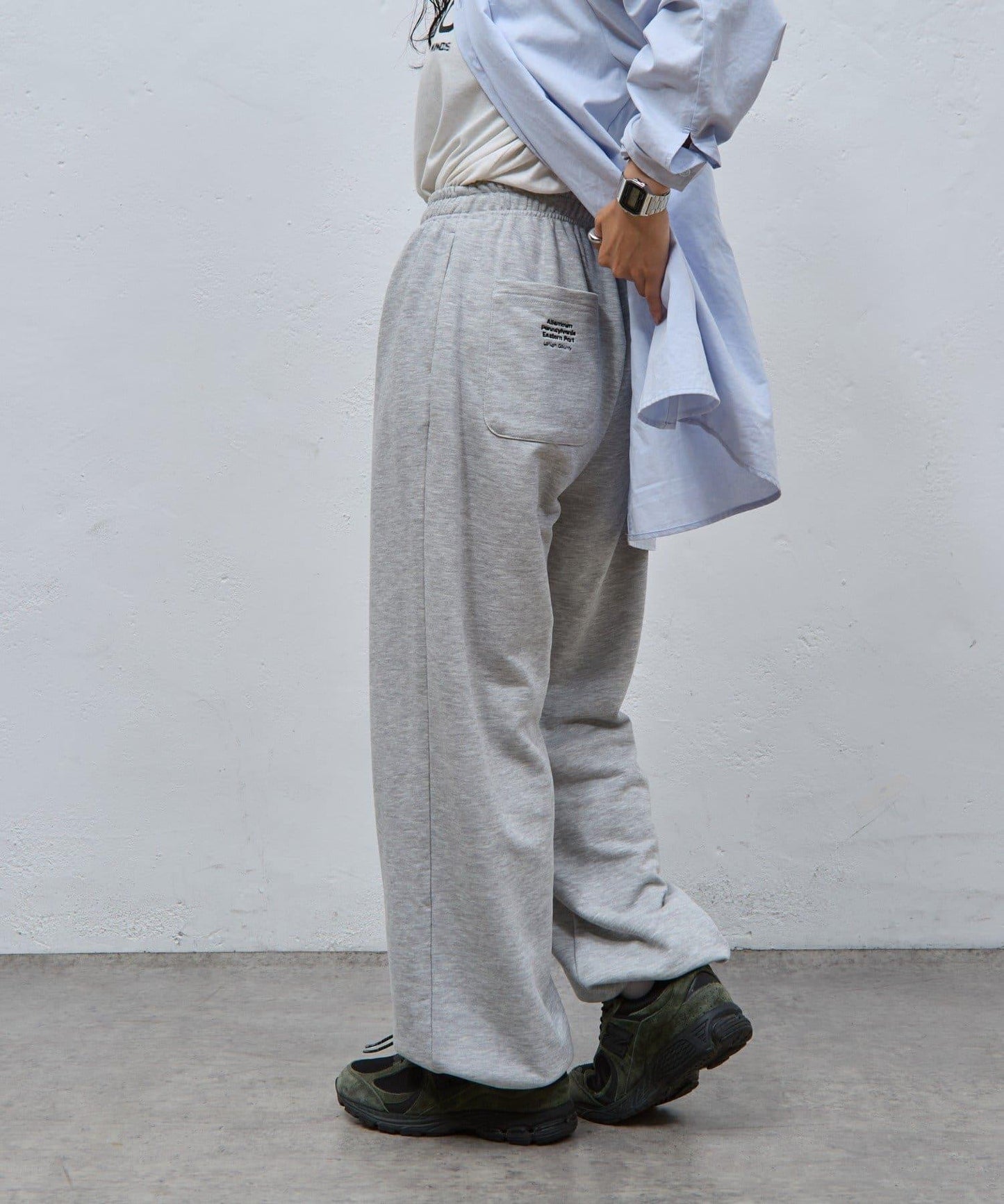 【LEI企劃】口袋刺繡衛褲