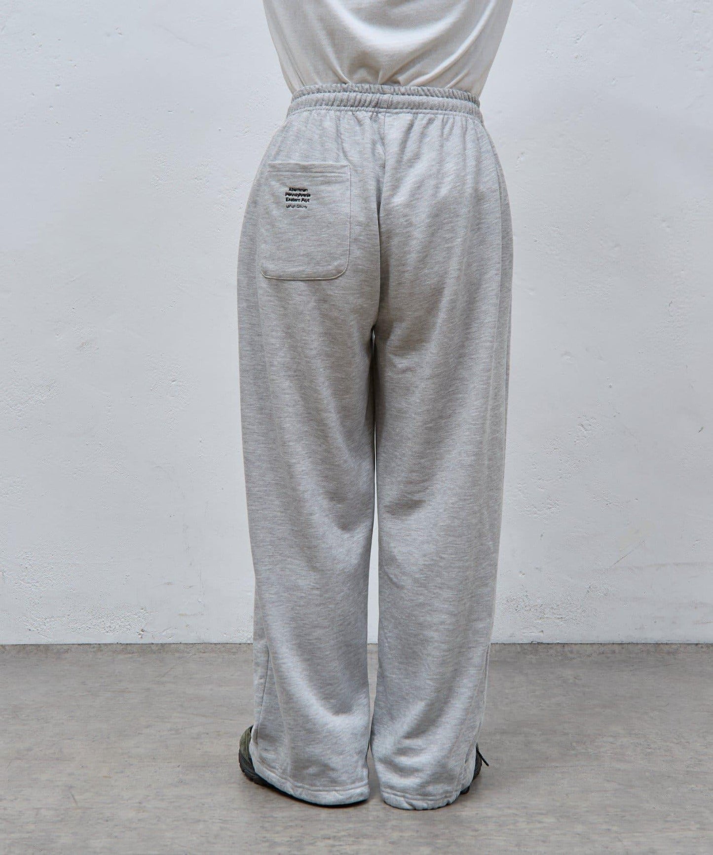 【LEI企劃】口袋刺繡衛褲