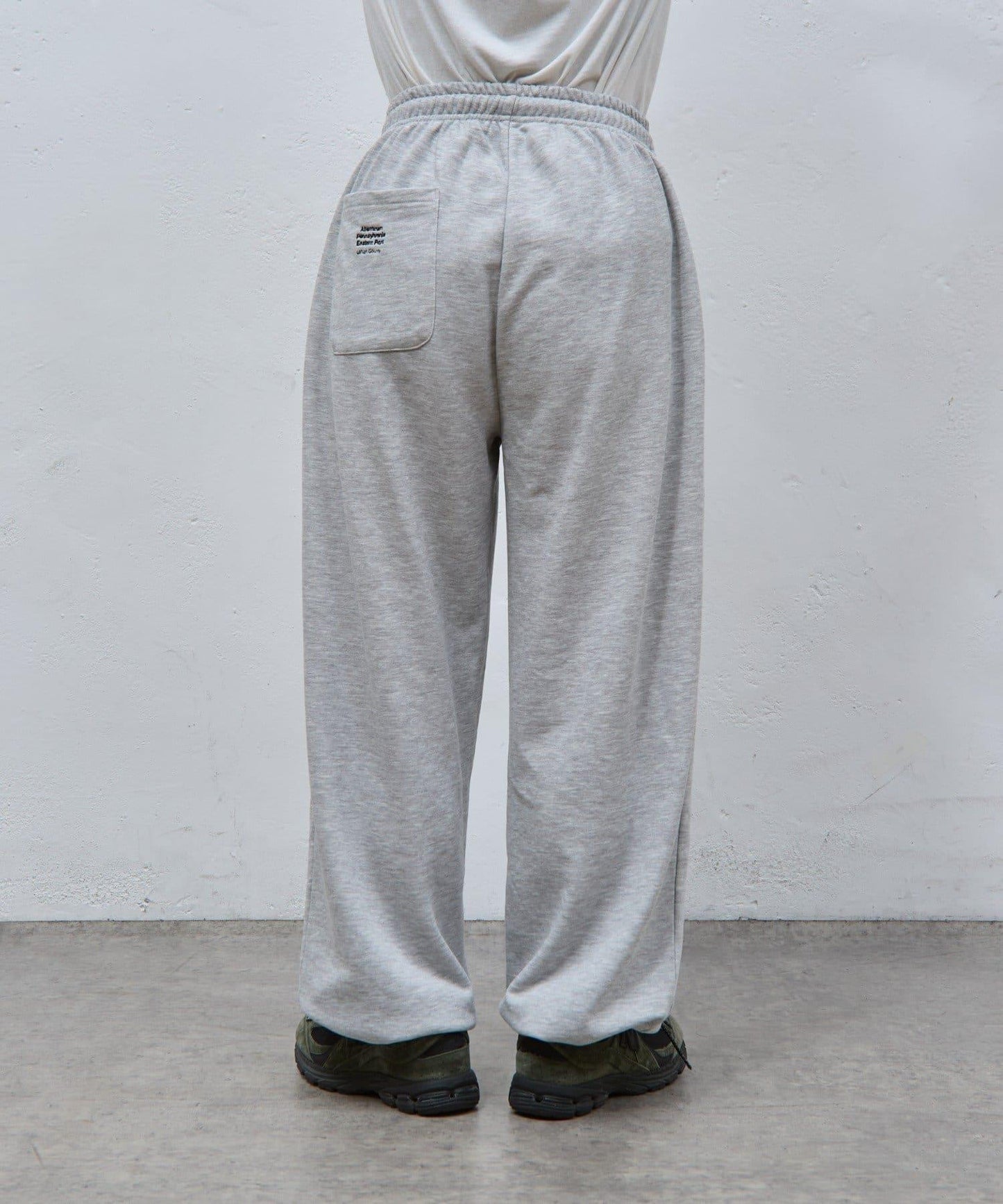 【LEI企劃】口袋刺繡衛褲