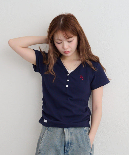 V領亨利領胸部刺繡短袖T恤
