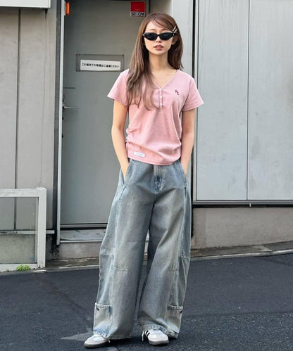 V領亨利領胸部刺繡短袖T恤