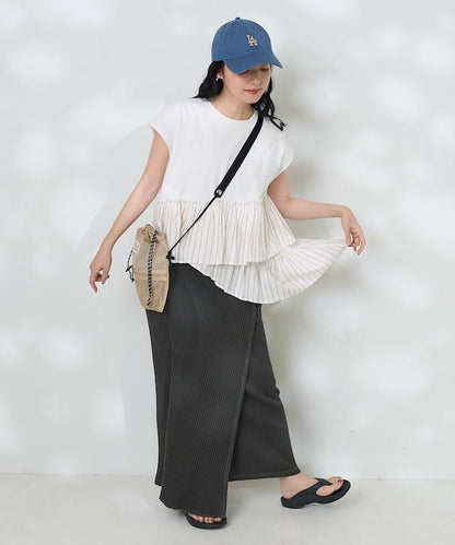 下襬荷葉邊條紋T恤