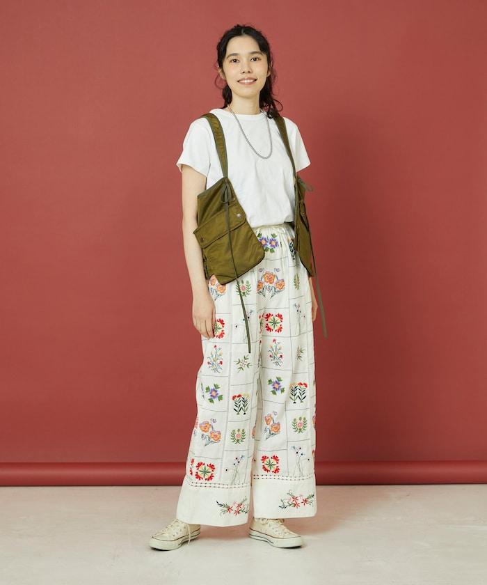 拼接花卉刺繡褲
