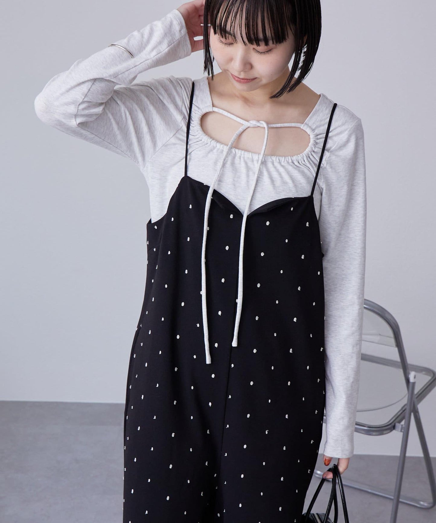 點點刺繡連體揹帶褲