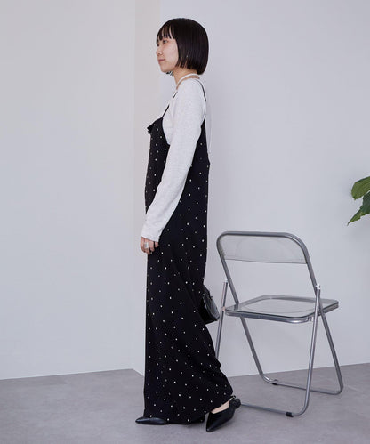 點點刺繡連體揹帶褲