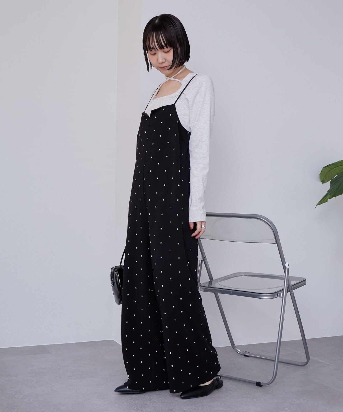 點點刺繡連體揹帶褲