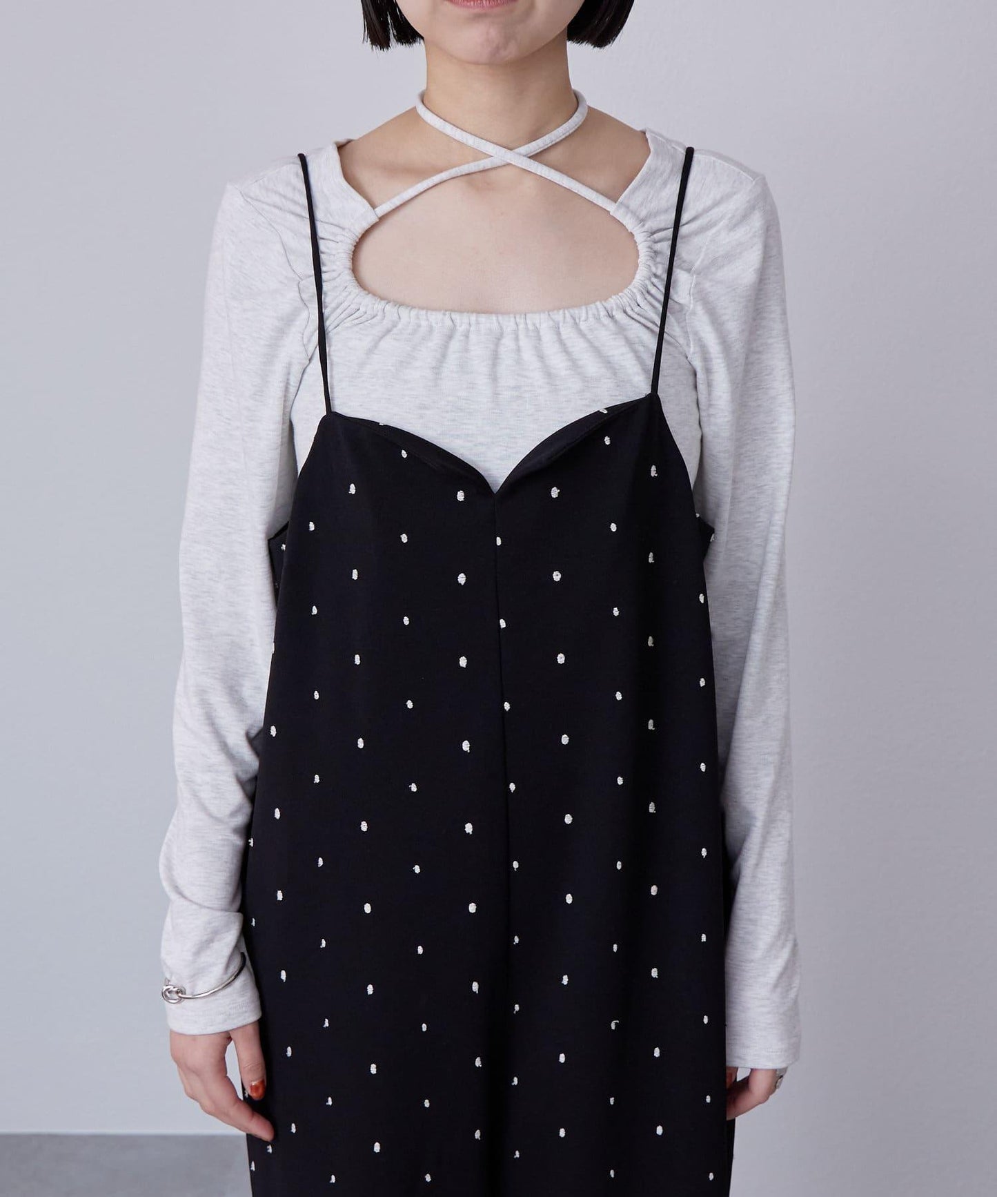 點點刺繡連體揹帶褲