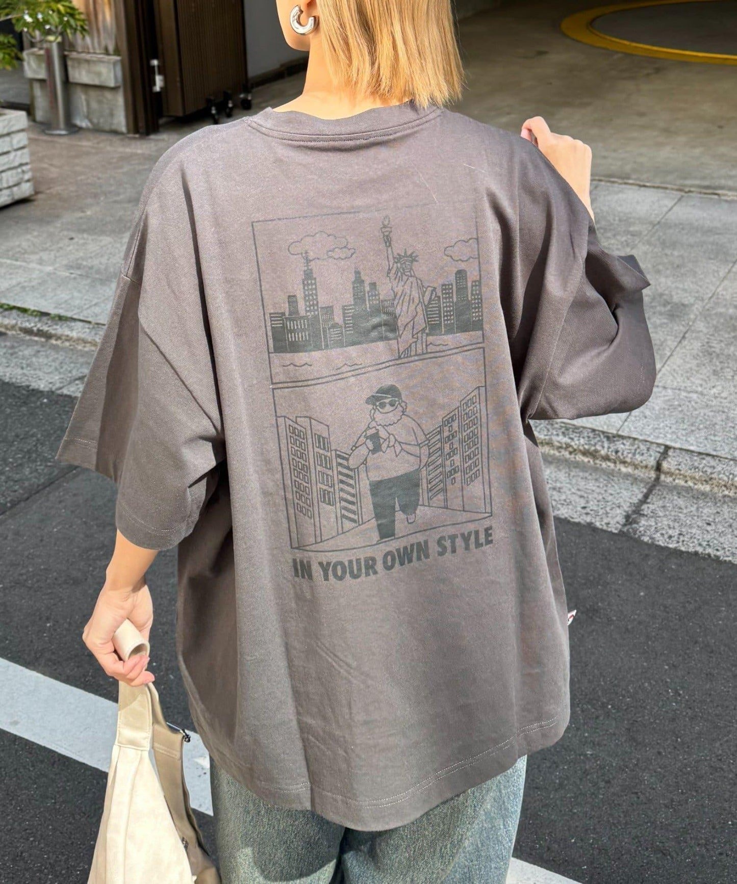 【中年男士】中性款一點刺繡短袖T恤