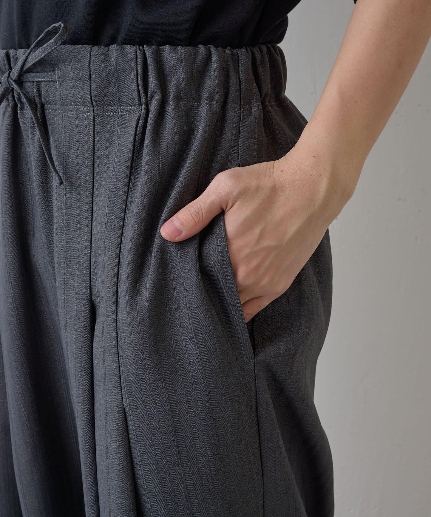 隨機斜紋2褶寬鬆褲