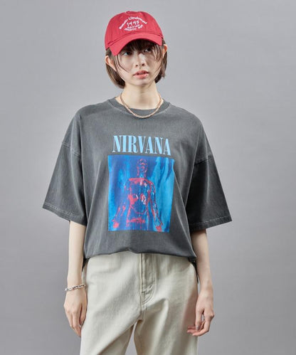 涅槃銀色顏料T恤