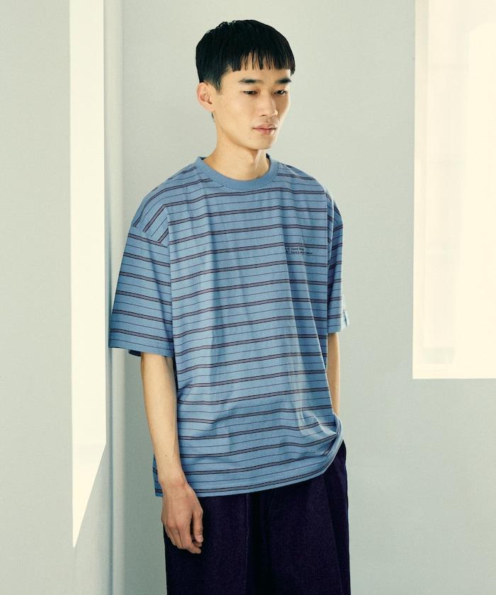 BASIC標誌刺繡T恤條紋/一點刺繡條紋T恤/短袖