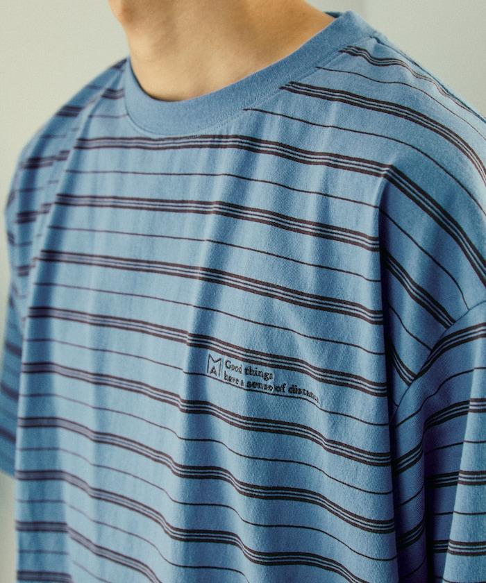 BASIC標誌刺繡T恤條紋/一點刺繡條紋T恤/短袖