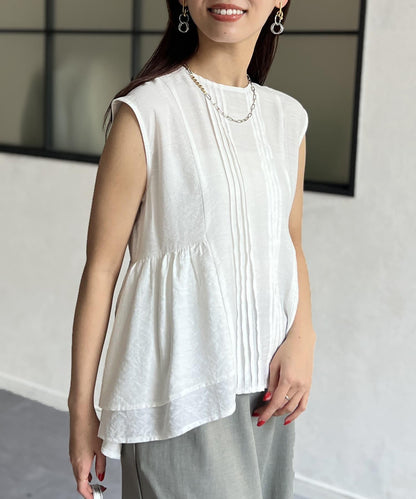 pin tuck荷葉邊上衣