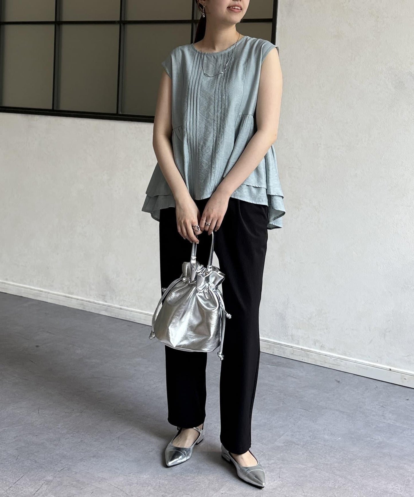 pin tuck荷葉邊上衣