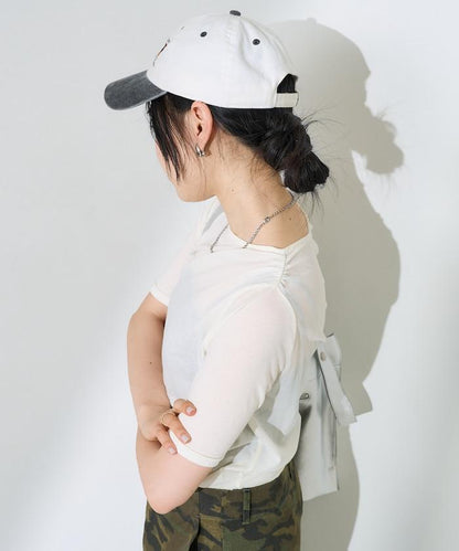 打褶上衣