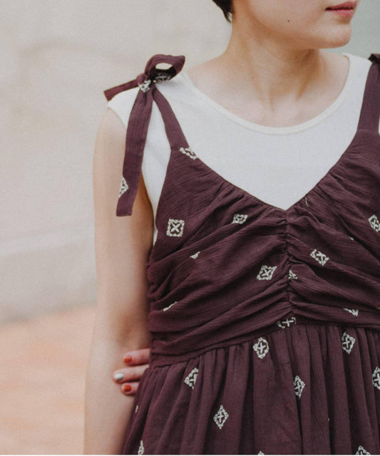 【aguni】刺繡層疊吊帶連衣裙