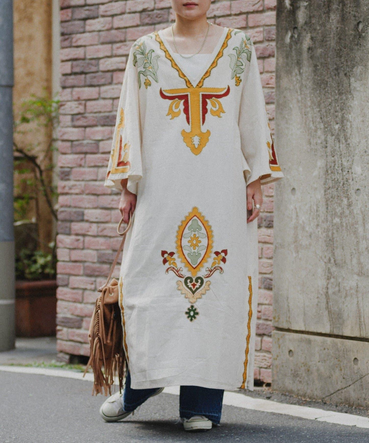 【aguni】刺繡I型連衣裙