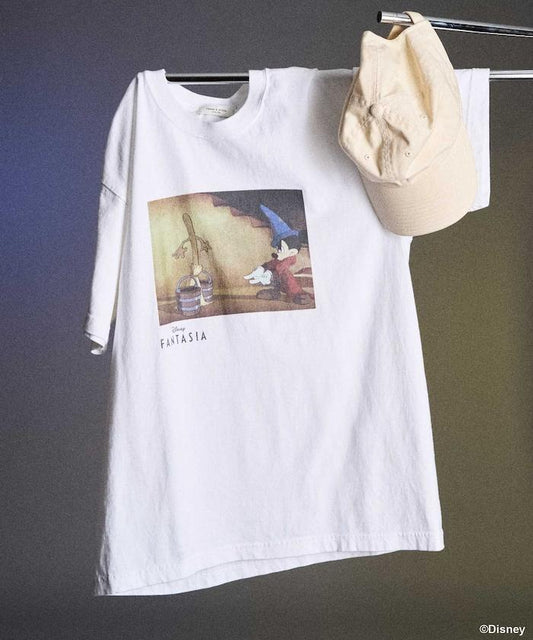 【迪士尼幻想曲】彩盒圖案前印花T恤