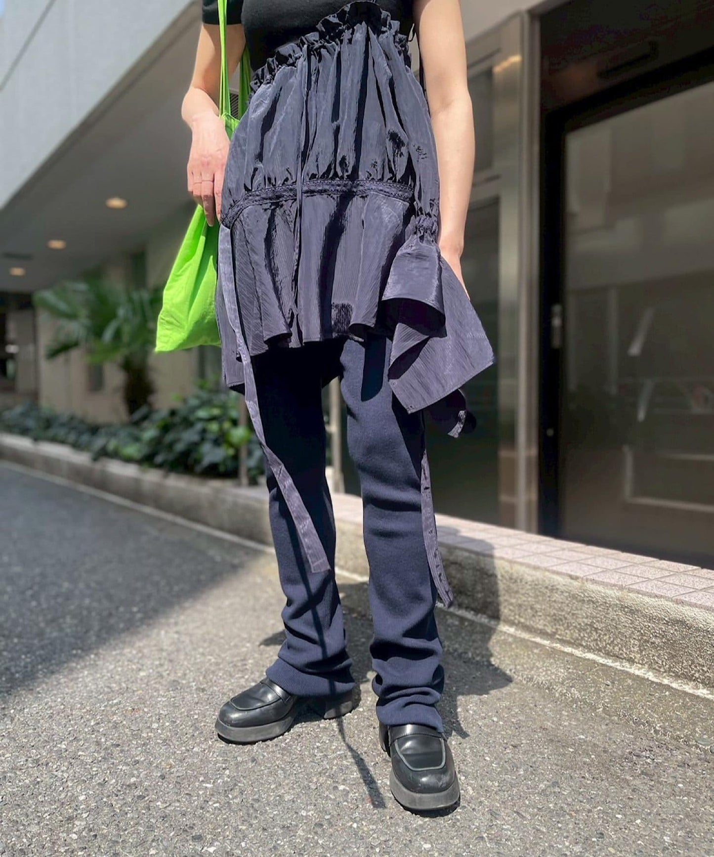 條紋單肩蕾絲襯衫