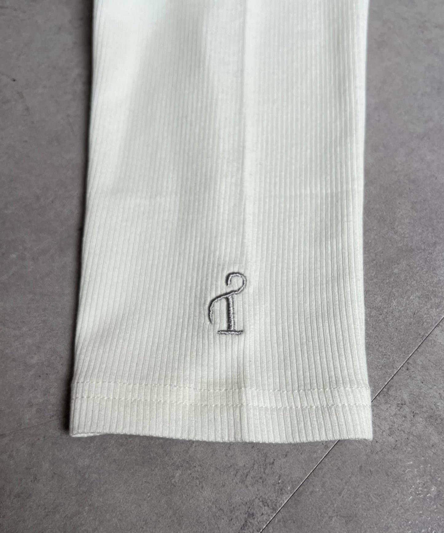 【ITAMI企劃】7分袖不對稱T恤