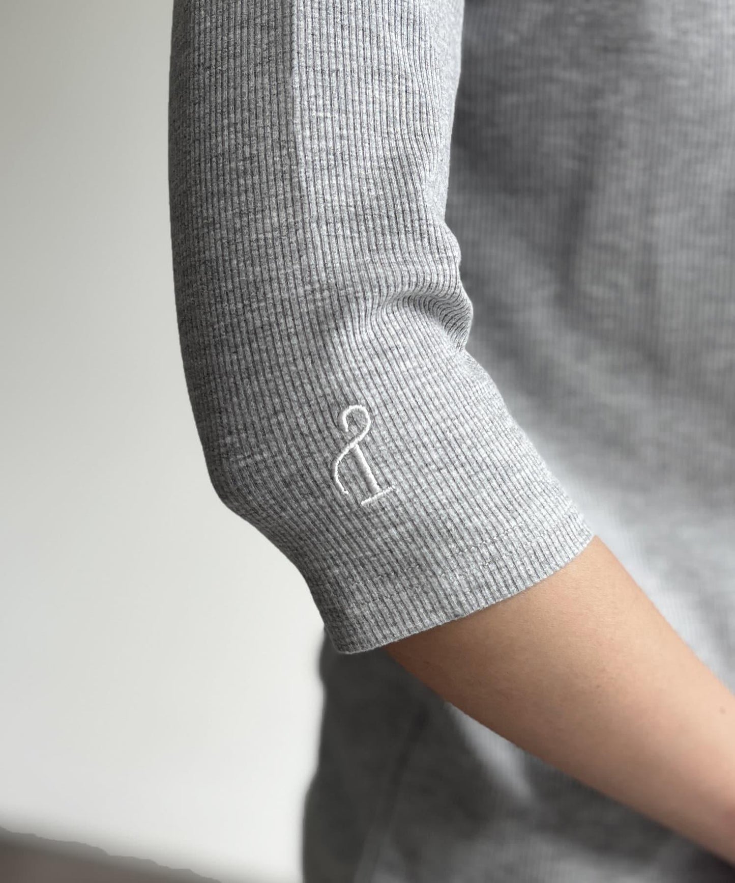 【ITAMI企劃】7分袖不對稱T恤