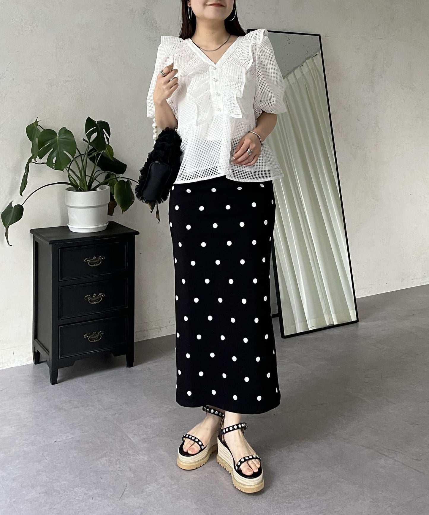 珍珠鈕釦網眷邊荷葉邊娃娃衫