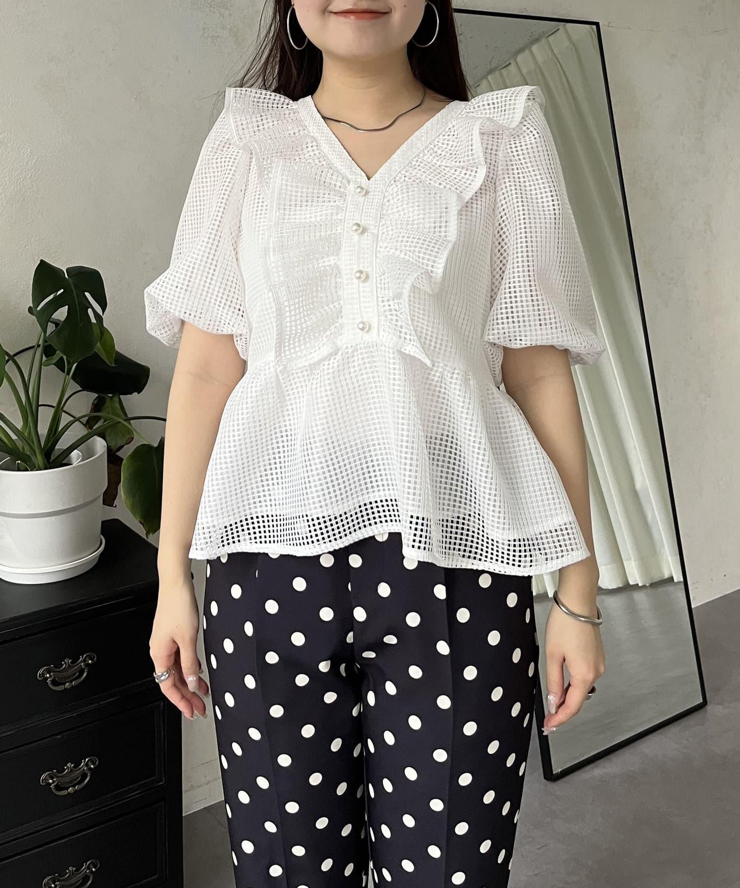 珍珠鈕釦網眷邊荷葉邊娃娃衫